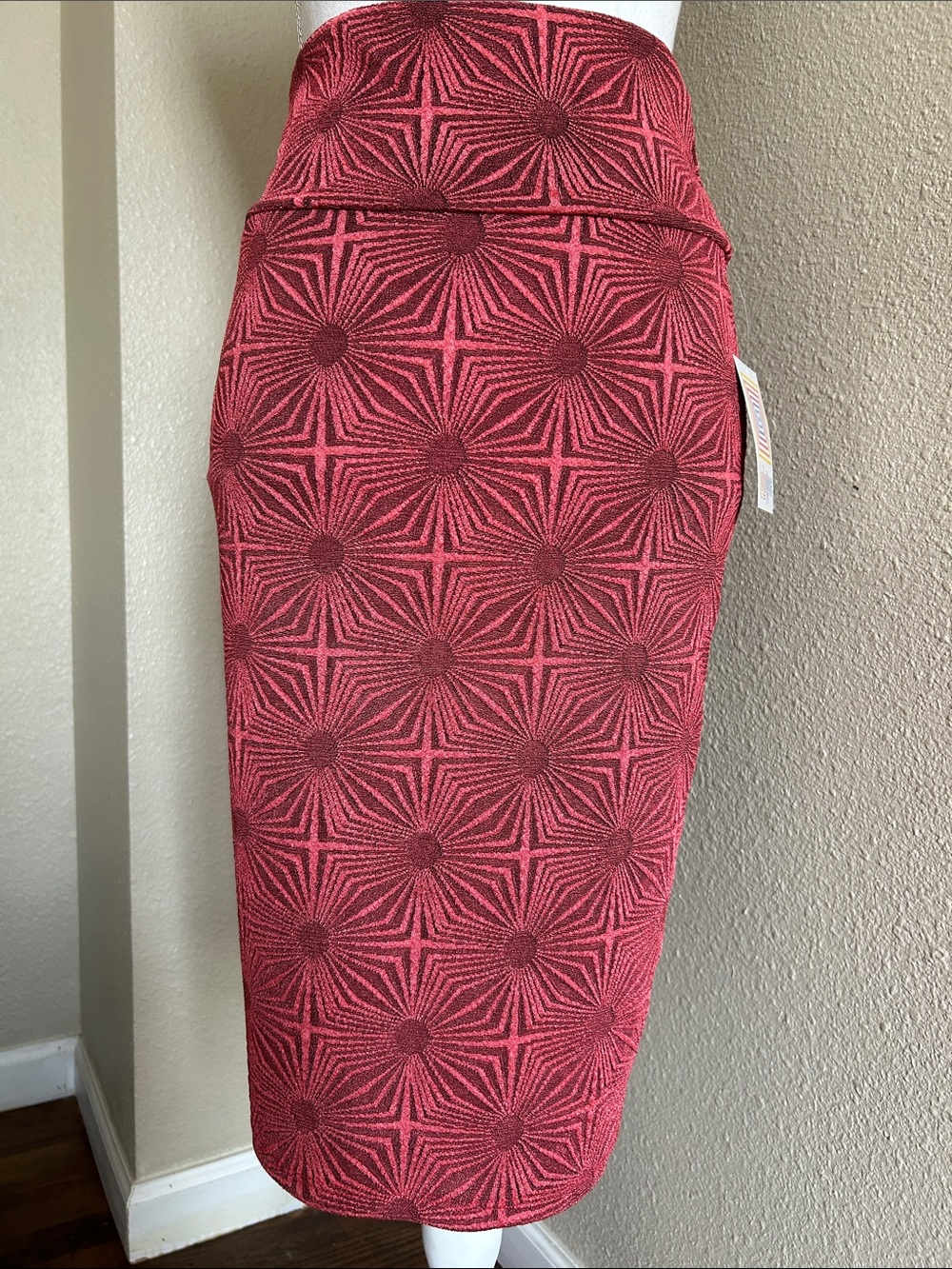 Retro Red Patterned Pencil Skirt